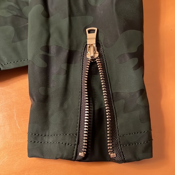 Camp jacket - Picture 6 of 9